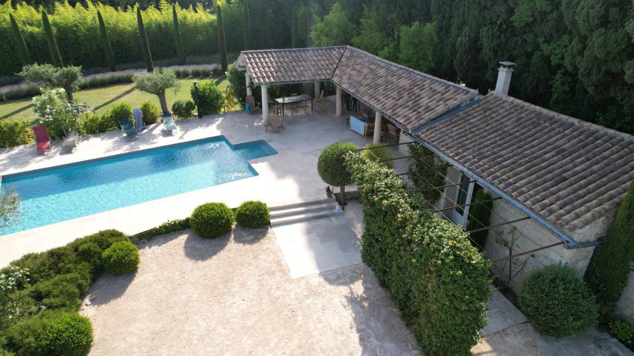 ホテル Mas Des Bambous Saint-Rémy-de-Provence エクステリア 写真