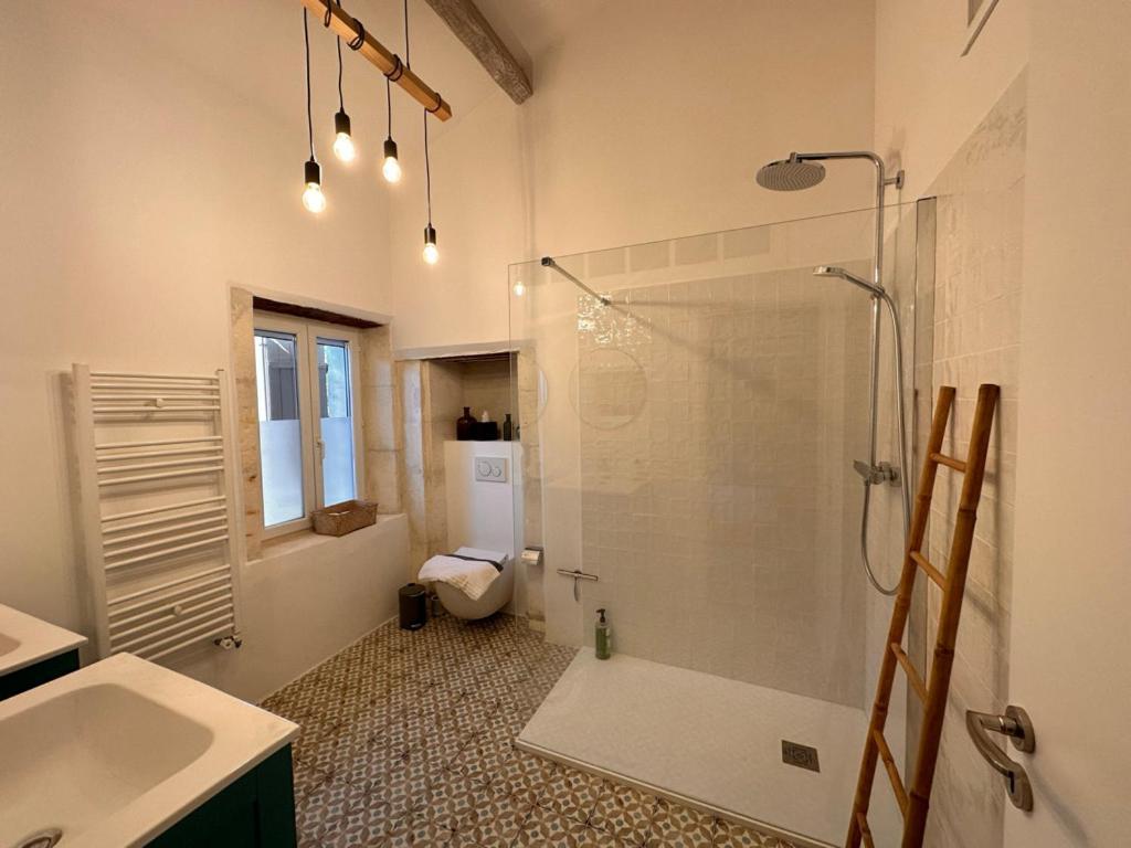 ホテル Mas Des Bambous Saint-Rémy-de-Provence エクステリア 写真